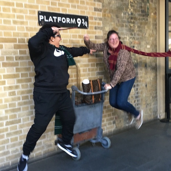 β€οΈπ§‘ππππMeet your seller/buyer!!!!πππππ§‘β€οΈ - Picture 8 of 17